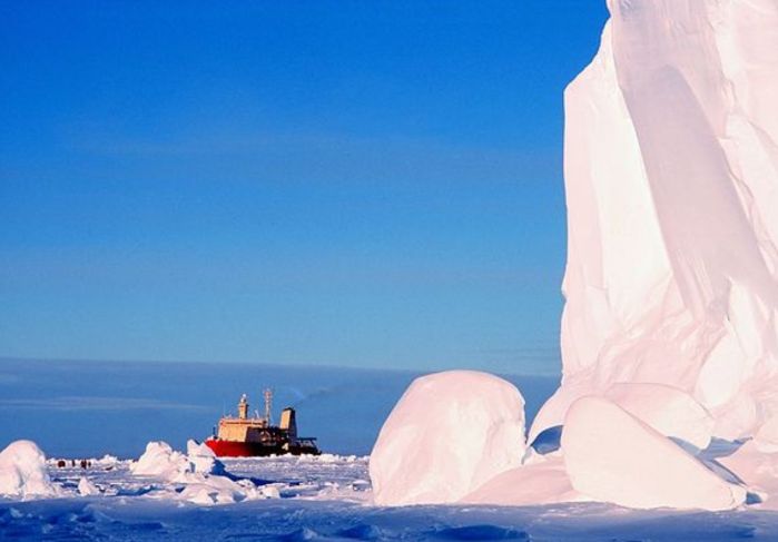 最新研究：南极洲最大冰架每天“跳”两次 恐引发冰震