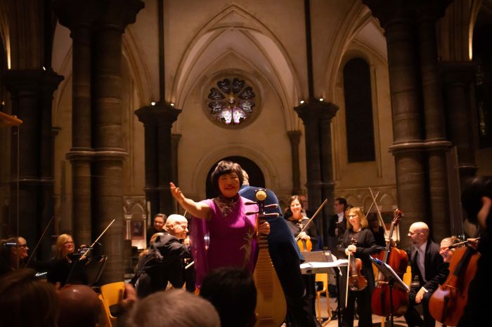 华裔琵琶演奏家高虹携手英国皇家爱乐乐团在伦敦举办音乐会